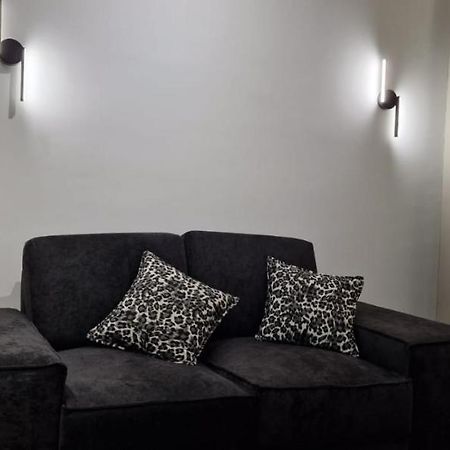 Heart Of Tirana Apartment Exterior photo