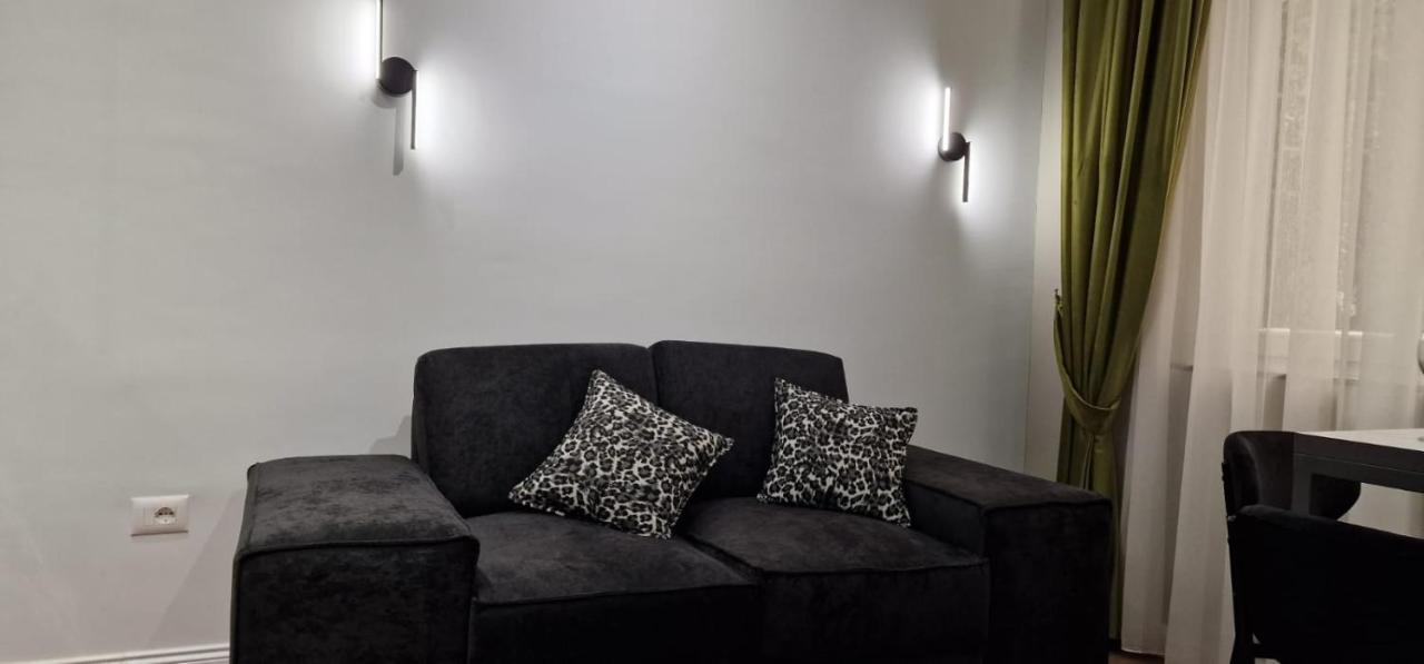 Heart Of Tirana Apartment Exterior photo